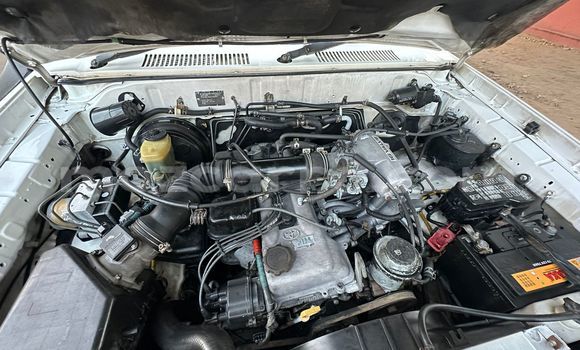 Buy Used Toyota Land Cruiser Prado White Car in Maputo in Maputo Buy Used Toyota Land Cruiser Prado White Car in Maputo in Maputo