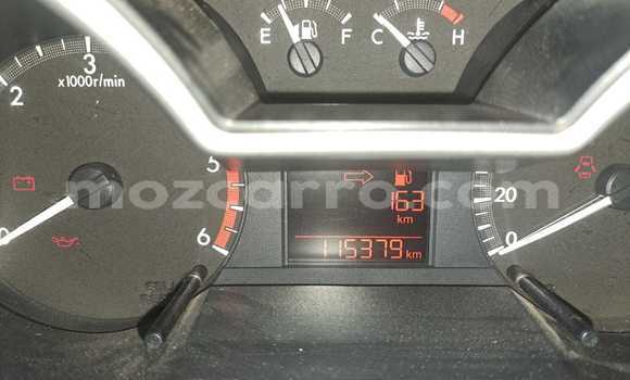 Comprar Usado Mazda BT-50 Branco Carro em Maputo em Maputo Comprar Usado Mazda BT-50 Branco Carro em Maputo em Maputo