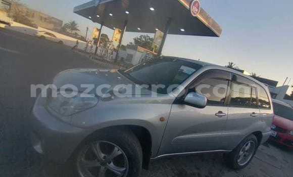 Nunua Ilio tumika Toyota RAV4 Nyingine Gari ndani ya Maputo nchini Maputo