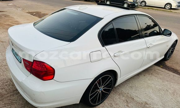 Nunua Ilio tumika BMW 2-Series Nyeupe Gari ndani ya Maputo nchini Maputo