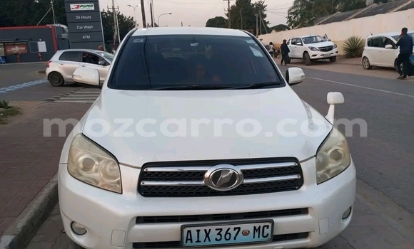 Nunua Ilio tumika Toyota RAV4 Nyeupe Gari ndani ya Maputo nchini Maputo Nunua Ilio tumika Toyota RAV4 Nyeupe Gari ndani ya Maputo nchini Maputo