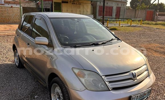 Comprar Usado Toyota IST Castanho Carro em Maputo em Maputo Comprar Usado Toyota IST Castanho Carro em Maputo em Maputo