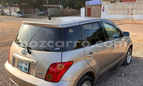 Comprar Usado Toyota IST Castanho Carro em Maputo em Maputo Comprar Usado Toyota IST Castanho Carro em Maputo em Maputo