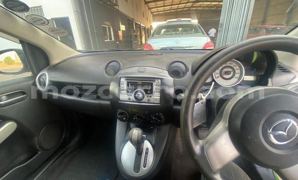 Buy Used Mazda Demio Green Car in Maputo in Maputo Buy Used Mazda Demio Green Car in Maputo in Maputo