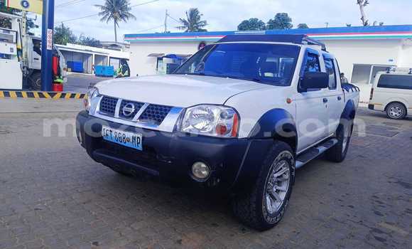 Tenga Tsaru Nissan Hardbody Chena Mota in Maputo in Maputo Tenga Tsaru Nissan Hardbody Chena Mota in Maputo in Maputo