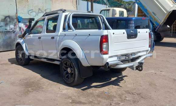 Comprar Usado Nissan Hardbody Branco Carro em Maputo em Maputo Comprar Usado Nissan Hardbody Branco Carro em Maputo em Maputo