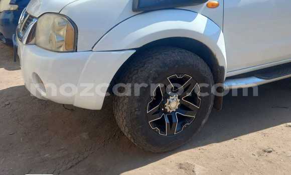 Comprar Usado Nissan Hardbody Branco Carro em Maputo em Maputo Comprar Usado Nissan Hardbody Branco Carro em Maputo em Maputo