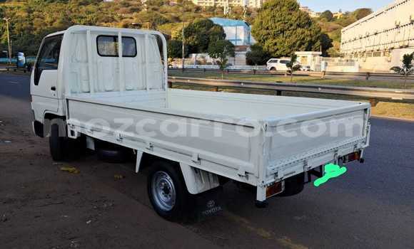 Buy Used Toyota Dyna White Truck in Maputo in Maputo Buy Used Toyota Dyna White Truck in Maputo in Maputo