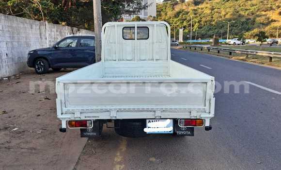 Buy Used Toyota Dyna White Truck in Maputo in Maputo Buy Used Toyota Dyna White Truck in Maputo in Maputo