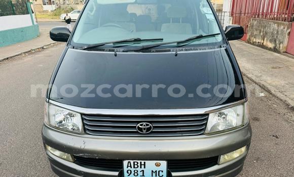 Nunua Ilio tumika Toyota Regius Nyeusi Gari ndani ya Maputo nchini Maputo