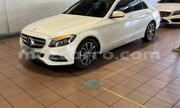 Buy New Mercedes-Benz C250 coupe White Car in Maputo in Maputo Buy New Mercedes-Benz C250 coupe White Car in Maputo in Maputo