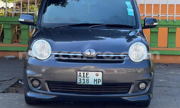 Nunua Ilio tumika Toyota Sienta Fedha Gari ndani ya Maputo nchini Maputo Nunua Ilio tumika Toyota Sienta Fedha Gari ndani ya Maputo nchini Maputo