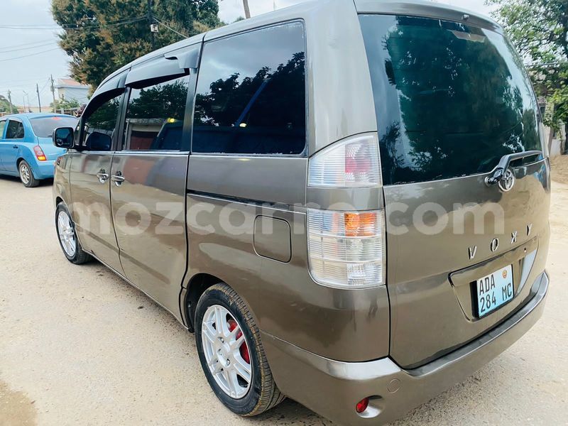 Big with watermark toyota voxy maputo maputo 27728