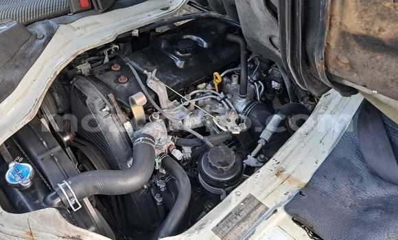 Nunua Ilio tumika Toyota Dyna Nyeupe Gari ndani ya Maputo nchini Maputo Nunua Ilio tumika Toyota Dyna Nyeupe Gari ndani ya Maputo nchini Maputo