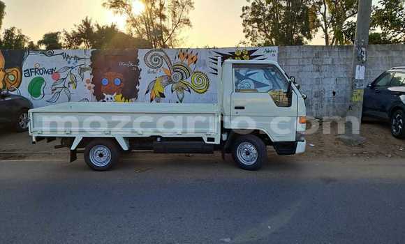 Nunua Ilio tumika Toyota Dyna Nyeupe Gari ndani ya Maputo nchini Maputo Nunua Ilio tumika Toyota Dyna Nyeupe Gari ndani ya Maputo nchini Maputo