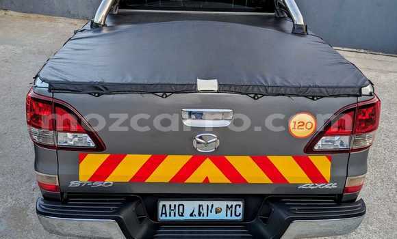 Comprar Usado Mazda BT-50 De outros Carro em Maputo em Maputo Comprar Usado Mazda BT-50 De outros Carro em Maputo em Maputo
