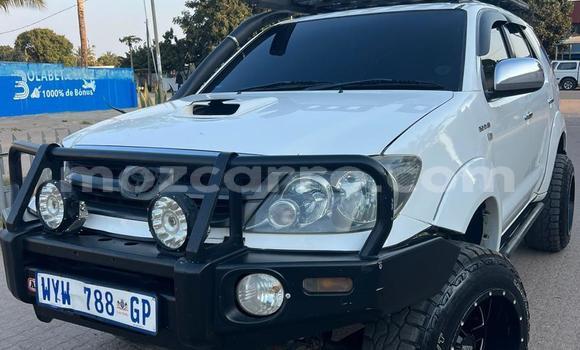 Comprar Usado Toyota Fortuner Branco Carro em Maputo em Maputo Comprar Usado Toyota Fortuner Branco Carro em Maputo em Maputo