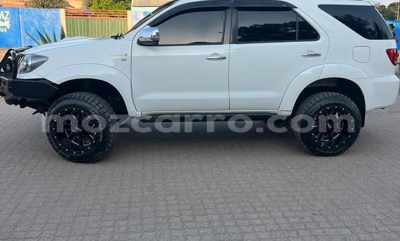 Comprar Usado Toyota Fortuner Branco Carro em Maputo em Maputo Comprar Usado Toyota Fortuner Branco Carro em Maputo em Maputo