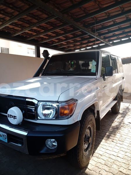 Big with watermark toyota hilux maputo maputo 27813