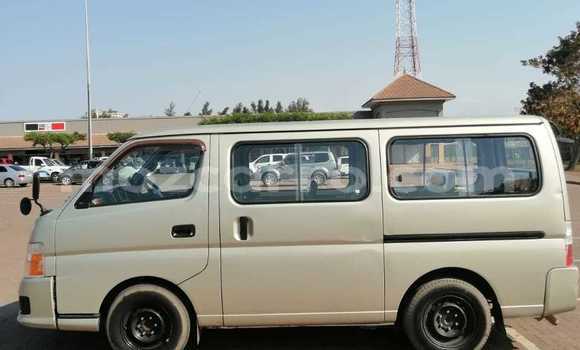 Nunua Ilio tumika Nissan Caravan Brown Gari ndani ya Maputo nchini Maputo Nunua Ilio tumika Nissan Caravan Brown Gari ndani ya Maputo nchini Maputo