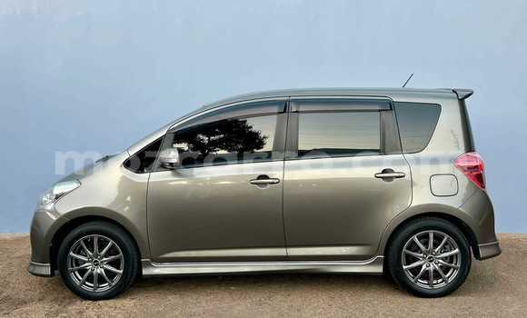 Nunua Ilio tumika Toyota Ractis Brown Gari ndani ya Maputo nchini Maputo Nunua Ilio tumika Toyota Ractis Brown Gari ndani ya Maputo nchini Maputo