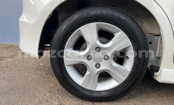 Comprar Usado Honda Fit Branco Carro em Maputo em Maputo Comprar Usado Honda Fit Branco Carro em Maputo em Maputo