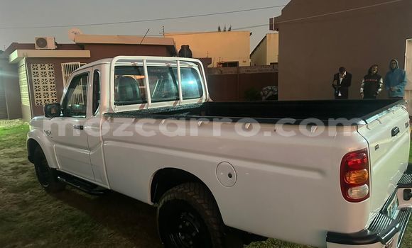 Nunua Ilio tumika Mahindra Marshal Nyeupe Gari ndani ya Maputo nchini Maputo Nunua Ilio tumika Mahindra Marshal Nyeupe Gari ndani ya Maputo nchini Maputo