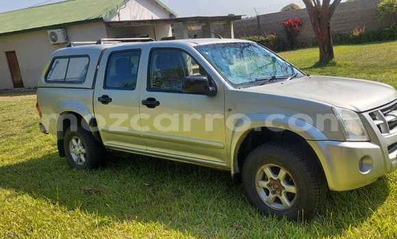Comprar Usado Isuzu KB De outros Carro em Maputo em Maputo Comprar Usado Isuzu KB De outros Carro em Maputo em Maputo