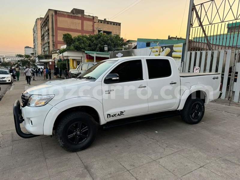 Big with watermark toyota hilux maputo maputo 27861