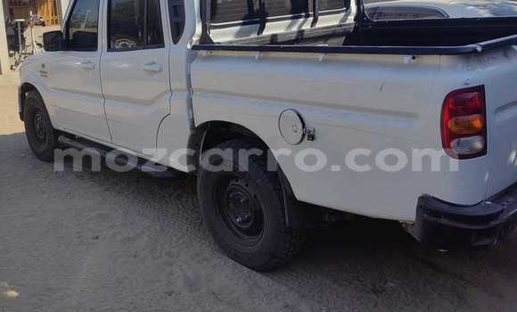 Nunua Ilio tumika Mahindra Scorpio Nyeupe Gari ndani ya Maputo nchini Maputo