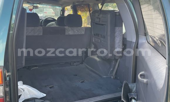 Buy Used Toyota Land Cruiser Prado Green Car in Maputo in Maputo Buy Used Toyota Land Cruiser Prado Green Car in Maputo in Maputo