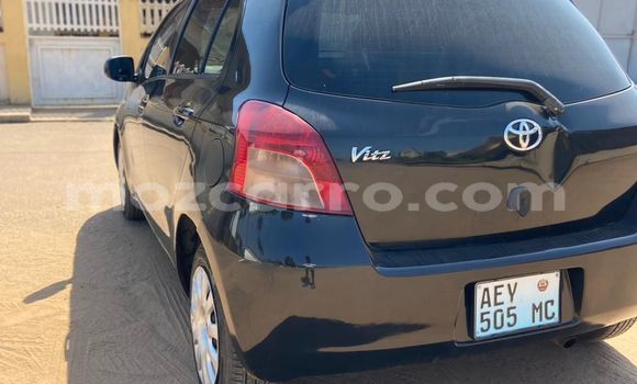 Buy Used Toyota Vitz Blue Car in Maputo in Maputo Buy Used Toyota Vitz Blue Car in Maputo in Maputo