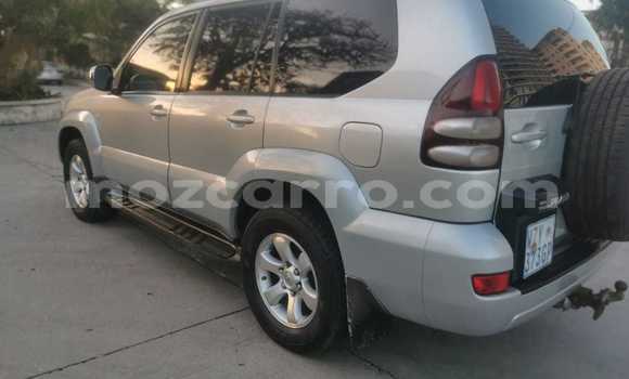 Tenga Tsaru Toyota Land Cruiser Prado Zvimwe Mota in Maputo in Maputo Tenga Tsaru Toyota Land Cruiser Prado Zvimwe Mota in Maputo in Maputo