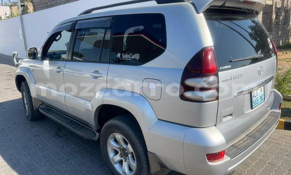Nunua Ilio tumika Toyota Land Cruiser Prado Fedha Gari ndani ya Maputo nchini Maputo Nunua Ilio tumika Toyota Land Cruiser Prado Fedha Gari ndani ya Maputo nchini Maputo