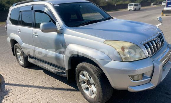 Nunua Ilio tumika Toyota Land Cruiser Prado Fedha Gari ndani ya Maputo nchini Maputo Nunua Ilio tumika Toyota Land Cruiser Prado Fedha Gari ndani ya Maputo nchini Maputo