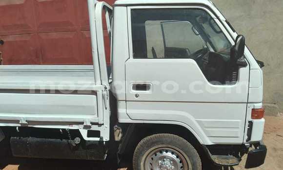 Nunua Ilio tumika Toyota Dyna Nyeupe Gari ndani ya Maputo nchini Maputo Nunua Ilio tumika Toyota Dyna Nyeupe Gari ndani ya Maputo nchini Maputo