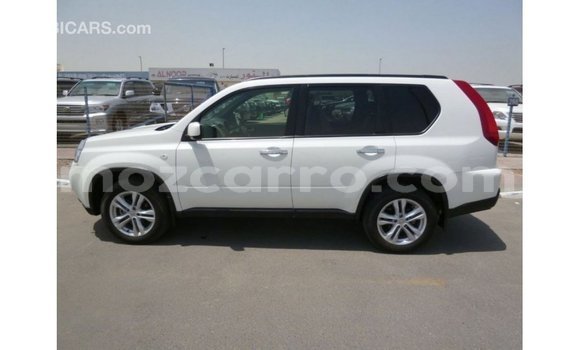 Nunua Imported Nissan X-Trail Nyeupe Gari ndani ya Import - Dubai nchini Cabo Delgado Nunua Imported Nissan X-Trail Nyeupe Gari ndani ya Import - Dubai nchini Cabo Delgado