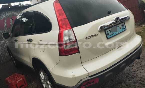 Comprar Usado Honda CR-V Branco Carro em Maputo em Maputo Comprar Usado Honda CR-V Branco Carro em Maputo em Maputo