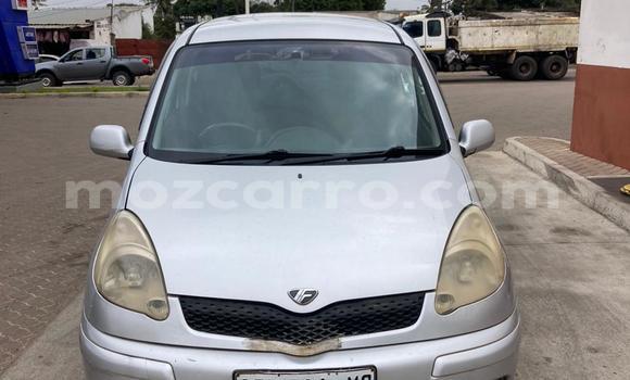 Comprar Usado Toyota Ractis Prata Carro em Maputo em Maputo