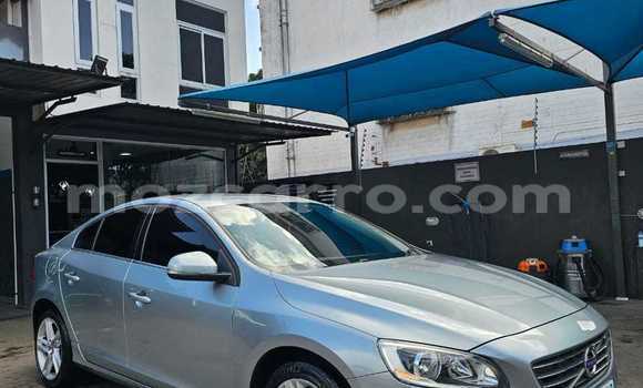 Tenga Tsaru Volvo S60 Sirivha Mota in Maputo in Maputo Tenga Tsaru Volvo S60 Sirivha Mota in Maputo in Maputo