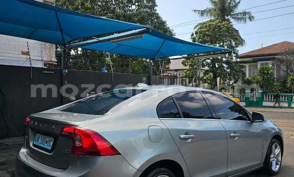Tenga Tsaru Volvo S60 Sirivha Mota in Maputo in Maputo Tenga Tsaru Volvo S60 Sirivha Mota in Maputo in Maputo