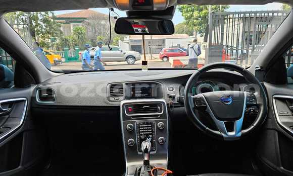 Tenga Tsaru Volvo S60 Sirivha Mota in Maputo in Maputo Tenga Tsaru Volvo S60 Sirivha Mota in Maputo in Maputo