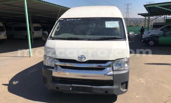 Buy Used Toyota Hiace White Car in Maputo in Maputo Buy Used Toyota Hiace White Car in Maputo in Maputo