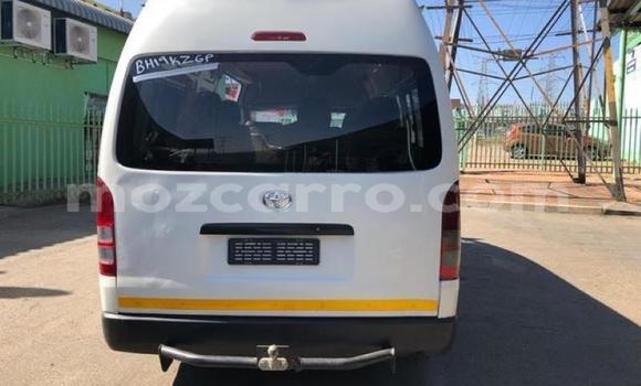Buy Used Toyota Hiace White Car in Maputo in Maputo Buy Used Toyota Hiace White Car in Maputo in Maputo