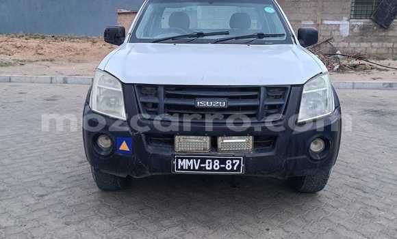Buy Used Isuzu KB White Car in Maputo in Maputo Buy Used Isuzu KB White Car in Maputo in Maputo