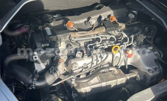 Nunua Ilio tumika Toyota Hiace Fedha Gari ndani ya Maputo nchini Maputo Nunua Ilio tumika Toyota Hiace Fedha Gari ndani ya Maputo nchini Maputo