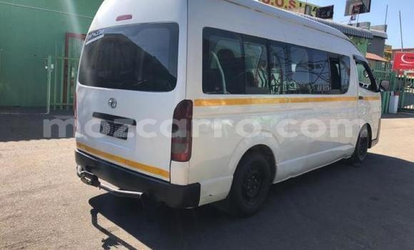 Buy Used Toyota Hiace White Car in Maputo in Maputo Buy Used Toyota Hiace White Car in Maputo in Maputo