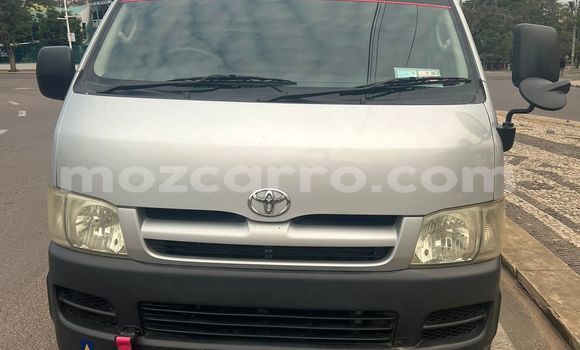 Nunua Ilio tumika Toyota Hiace Fedha Gari ndani ya Maputo nchini Maputo Nunua Ilio tumika Toyota Hiace Fedha Gari ndani ya Maputo nchini Maputo