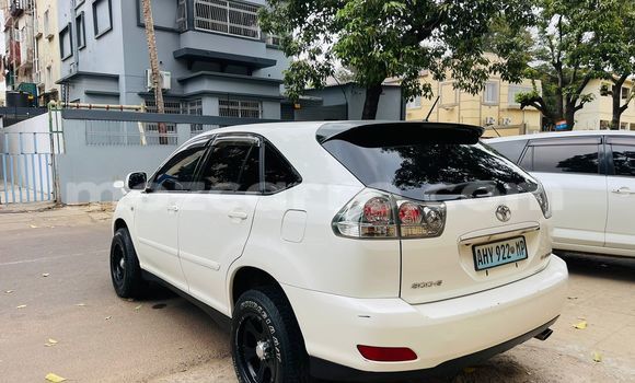 Comprar Usado Toyota Harrier Branco Carro em Maputo em Maputo Comprar Usado Toyota Harrier Branco Carro em Maputo em Maputo