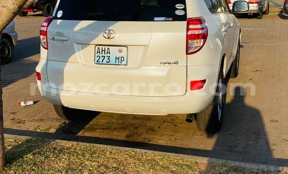 Nunua Ilio tumika Toyota RAV4 Nyeupe Gari ndani ya Maputo nchini Maputo Nunua Ilio tumika Toyota RAV4 Nyeupe Gari ndani ya Maputo nchini Maputo
